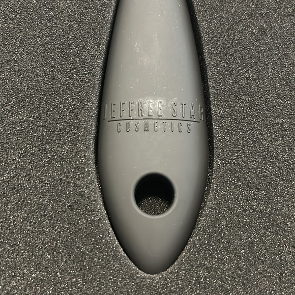 🎉HP🎉Jeffree Star Spider Weirdo Mirror Exclusive Black Soft Touch NIB - Picture 3 of 6